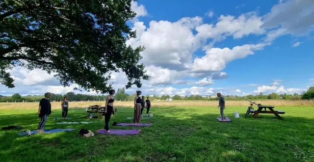 photo  les séances de pilates et de yoga sont animées par sophie perville, professeure à l’association vitalité sérénité 72.?  &copy;  ouest-france 