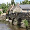 photo le vieux-pont sur la vègre aurait entre 700 et 800 ans.