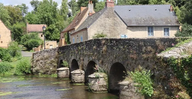photo  le vieux-pont sur la vègre aurait entre 700 et 800 ans.  &copy;  ouest-france 