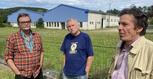 photo  denis robert, le comédien ; patrice schweizer, le syndicaliste, et jean-baptiste evette, le metteur en scène, devant l’entreprise selimex, ancienne usine piron.  &copy;  ouest-france 