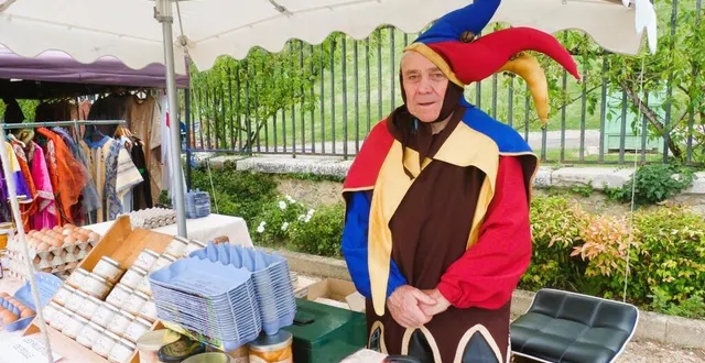 photo  claude de la croix du perche costumé en fou du roi  &copy;  ml 