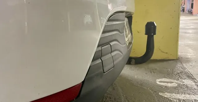 photo  la boule d’attelage ne doit pas masquer la plaque d’immatriculation.  &copy;  le maine libre 