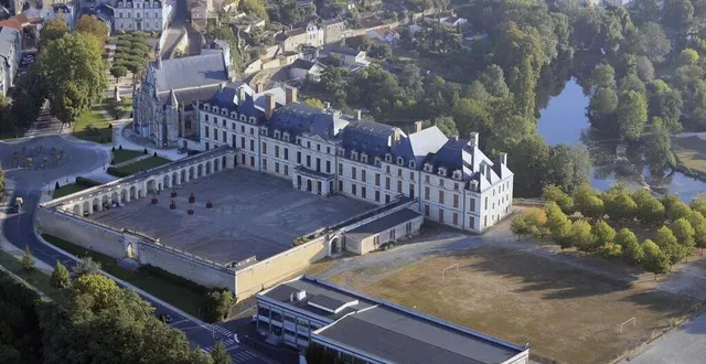 photo  les visiteurs auront l’opportunité de découvrir les terrasses du château, ses anciennes cuisines…  &copy;  archives co – benoit felace 