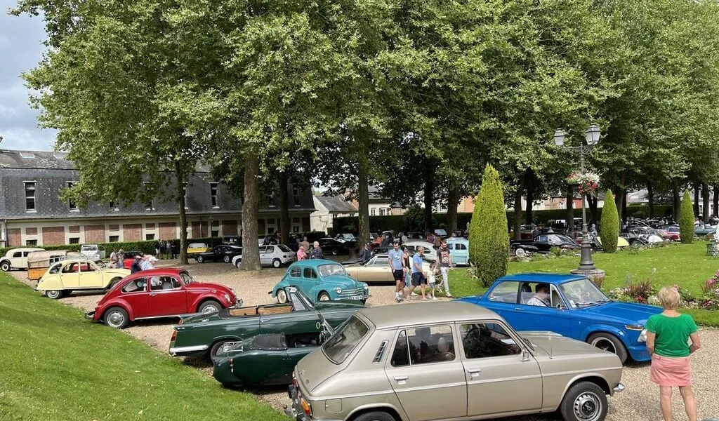 Au Rencard de Lisieux, « des voitures que l’on ne voit qu’une fois dans