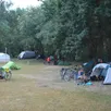 photo la part des emplacements pour tentes reste encore très largement supérieure à celle des mobil-homes dans les campings des bords de loire. parmi les raisons, la clientèle des cyclotouristes de la loire à vélo.
