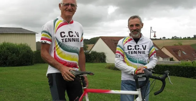 photo  michel briffault (à gauche) et jean-sébastien guilbaud (à droite) participeront à la 20e édition de paris-brest-paris randonneur, du dimanche 20 au jeudi 24 août.  &copy;  ouest-france 