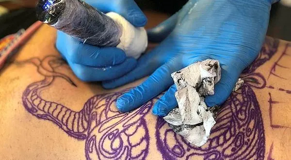 photo  la quatrième édition de la convention de tatouage dentelle ink aura lieu samedi 9 et dimanche 10 septembre 2023, à la halle au blé, à alençon.  &copy;  archives ouest-france 