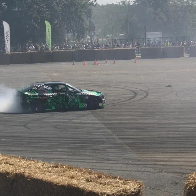 photo une session de drift organisée par l’association la slide, partenaire du big car show 2023.  ©  ouest france