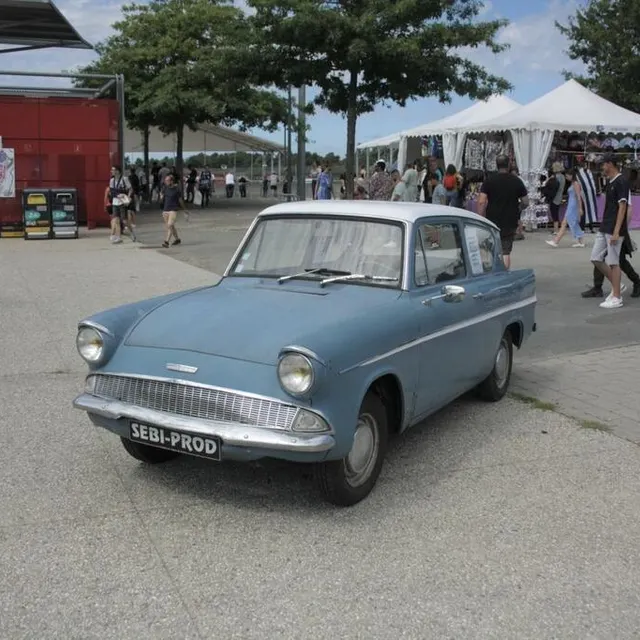 photo une reproduction de la ford anglia, apparue dans le film « harry potter et la chambre des secrets », sorti en 2002.  ©  ouest france