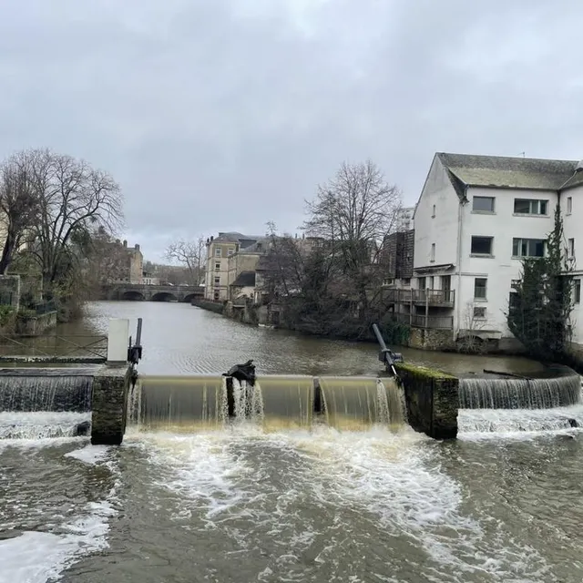 La vanne du barrage hydraulique du centre-ville d’Alençon sera ouverte du 28 août au 15 octobre 2023. Ouest-France photo la vanne du barrage hydraulique du centre-ville d’alençon sera ouverte du 28 août au 15 octobre 2023. © ouest-france