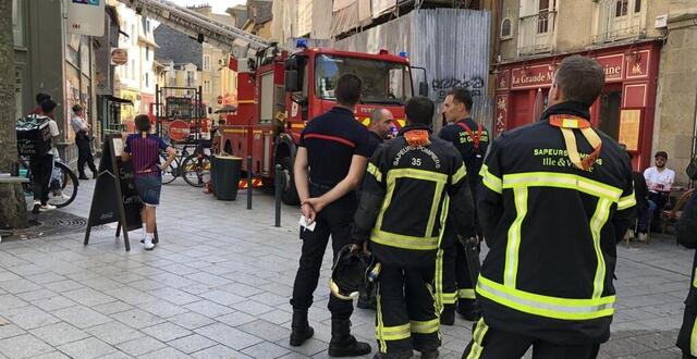 Un Feu De Friteuse Dans Un Restaurant Du Centre Historique De Rennes ...