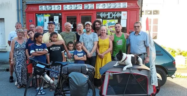 photo  ses amis et le maire étaient là pour l’accueillir  &copy;  ouest-france 