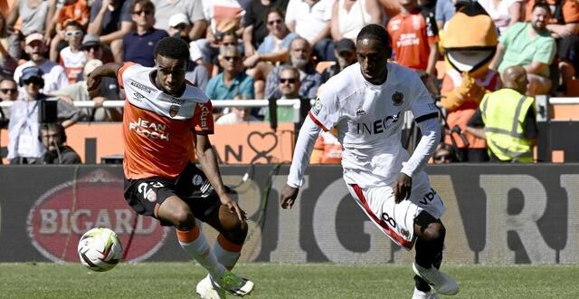 FC Lorient. Junior Kroupi Prolonge Officiellement Son Contrat Jusqu’en ...