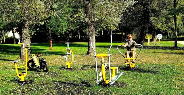 photo  conditions d’accès, les utilisateurs doivent avoir une taille minimum d’un mètre quarante et les enfants de moins de 14 ans doivent être surveillés par un adulte.  &copy;  ouest-france 