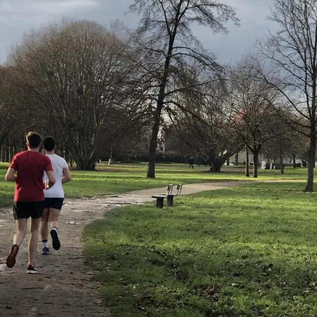 photo les bords de l’huisne aux sablons au mans.  ©  archives ouest-france