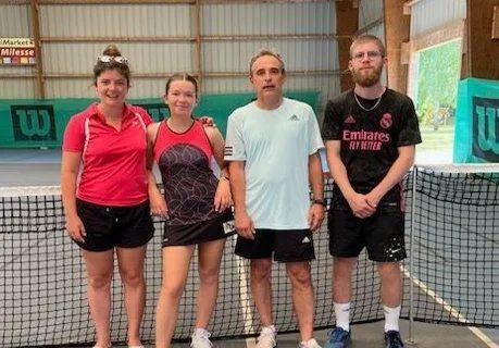 photo  49 joueuses et joueurs ont participé au tournoi 4e série qui a eu lieu du 19 au 25 juin. un nouveau tournoi 4e série sera organisé en octobre prochain.  &copy;  le maine libre 