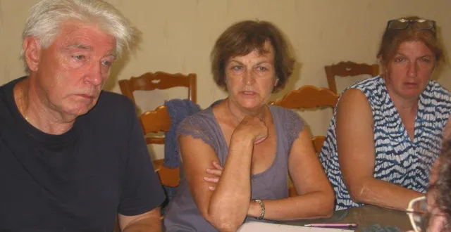 photo  réunion présidée par raymond schulz (à g.)  &copy;  ouest-france 