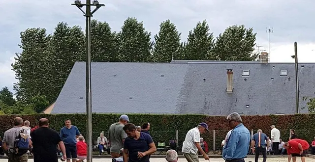 photo  140 joueurs étaient présents.  &copy;  le maine libre 