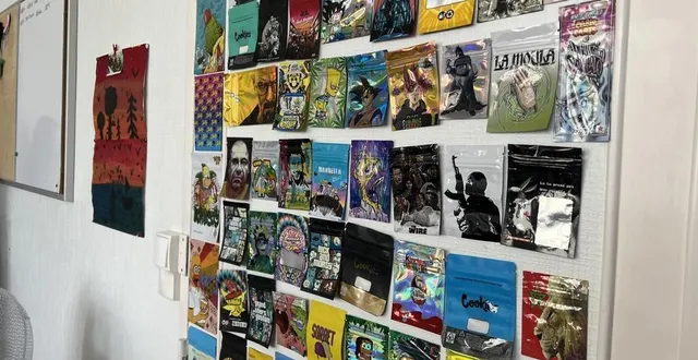 photo  les pochons de drogues témoignent de l’activité soutenue au service de lutte contre les stupéfiants à la police d’alençon.  &copy;  ouest-france 