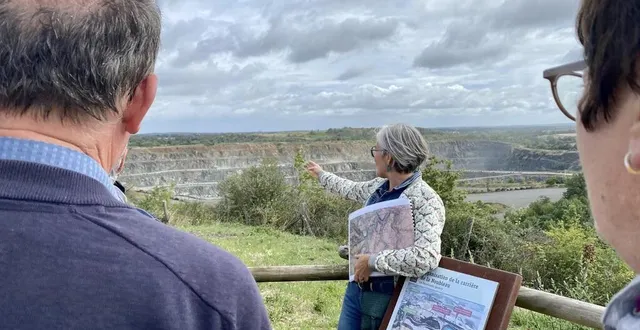 photo  sandrine nicolet s’occupe de la première partie de la visite sur l’historique et la formation de la carrière.  &copy;  co 