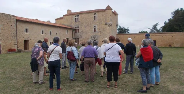 photo  le logis de barroux accueille les visiteurs de 12 heures à 18 heures.  &copy;  archives co 