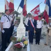 photo au cimetière, la tombe du jeune sergent canadien a été fleurie.