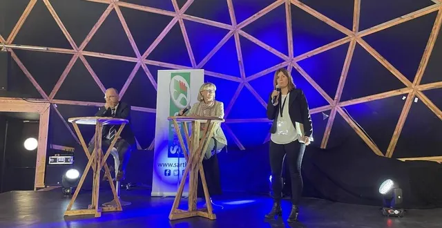 photo  emmanuel aubry ( à gauche), véronique rivron (au centre) et céline moron ( à droite) ont présenté une partie du programme des journées européennes du patrimoine 2023  &copy;  le maine libre 