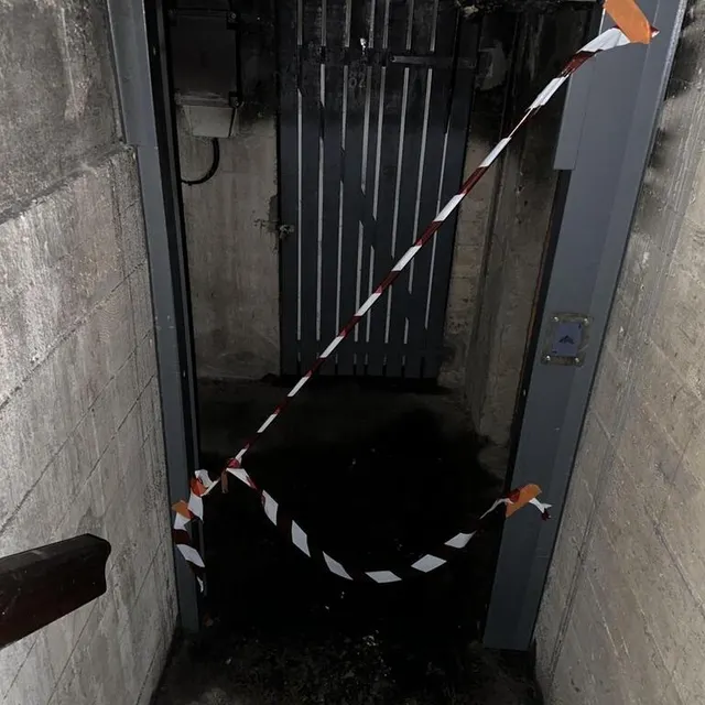 photo à la suite du feu de caves survenu en centre-ville du mans, vendredi 18 août 2023, deux résidents de l’immeuble de la rue paul-courboulay ont dû être réhospitalisés, ce lundi.  ©  ouest-france