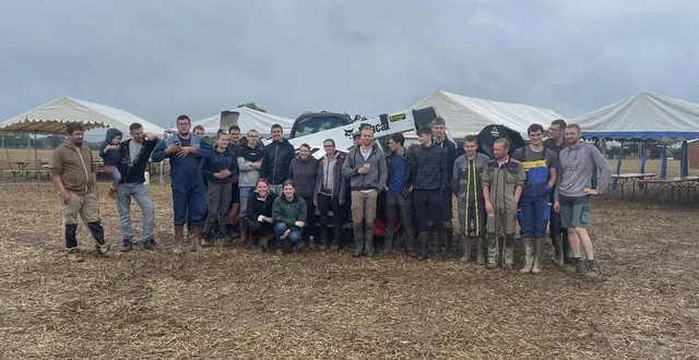 photo  les jeunes agriculteurs du canton d’athis-val-de-rouvre organisent la 45e fête de la terre, dimanche 3 septembre 2023, à ronfeugerai (orne).  &copy;  ouest-france 