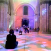 photo le spectacle des étoiles de fontevraud attire aussi le public en nocturne.