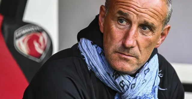 photo  laurent peyrelade, ancien buteur du muc 72 et désormais coach du fc versailles, a été impressionné par la solidité du mans fc sur cette 4e journée de championnat.  &copy;  le maine libre – denis lambert 