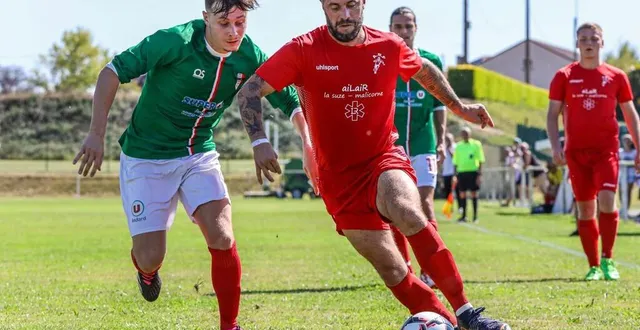 photo  cérans-foulletourte, en rouge, a cédé aux tirs au but face à andard brain.  &copy;  le maine libre 
