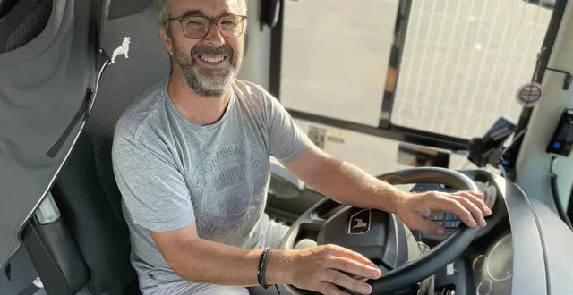 photo  ce lundi, c’est la huitième rentrée de jean-claude faure, 58 ans, conducteur chez gougeul autocars by boubet.  &copy;  ouest-france 