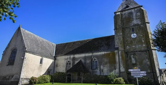 photo  très fragilisée, l’église saint-pierre de rené reçoit un soutien précieux grâce à la mission patrimoine soutenue par stéphane bern  &copy;  denis lambert 