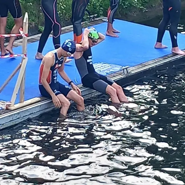 photo avant la partie natation.  ©  eric de porteer