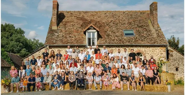 photo  une belle réunion de famille où les plus anciennes participantes avaient 85 ans et 90 ans.  &copy;  le maine libre 