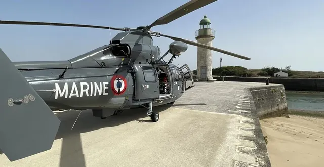 photo  l’hélicoptère de la marine nationale, à saint-gilles-croix-de-vie, ce mardi 5 septembre.  &copy;  ouest-france 