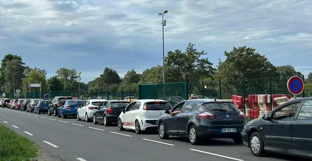 photo  des bouchons sont à prévoir aux alentours du circuit.  &copy;  archives le maine libre 