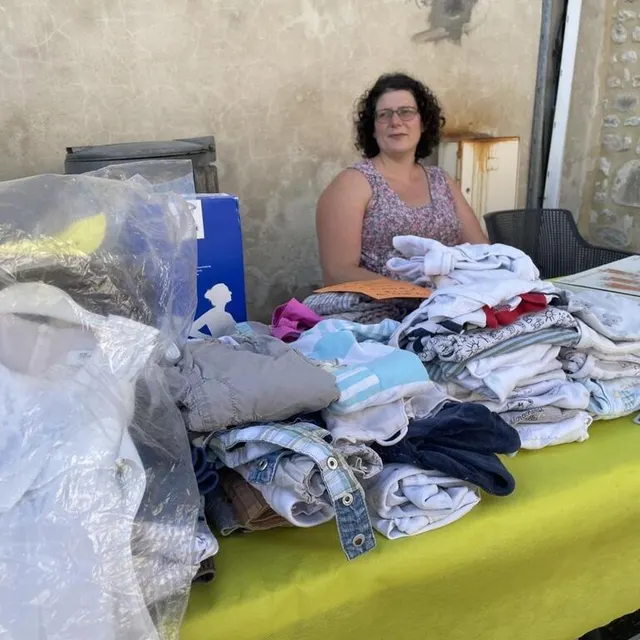 photo chaleur étouffante pour les exposants à la fête de l’angevine.  ©  ouest-france