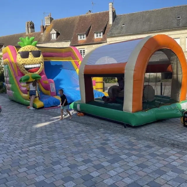 photo des structures gonflables étaient installées place du général-warabiot.  ©  ouest-france