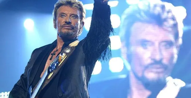 photo  une exposition permettra de voir des tenues de scène, guitares et objets personnels de l’artiste.  &copy;  archives le maine libre hervé petitbon 