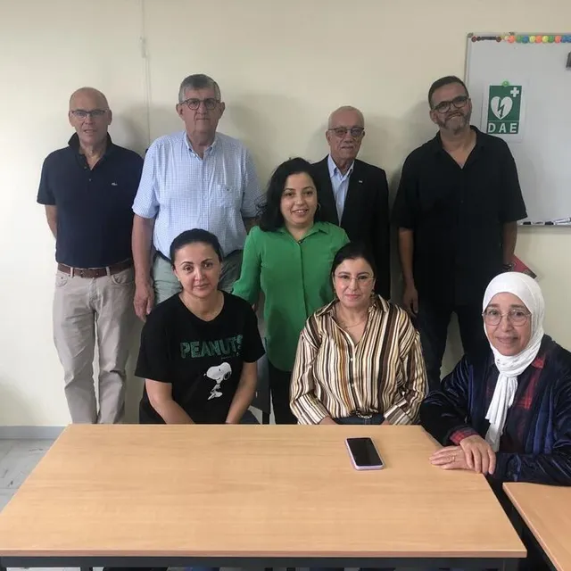 photo l'association maroco-sabolienne s'est rapprochée de la croix-rouge pour organiser des actions de solidarité à sablé-sur-sarthe après le séisme au maroc.  ©  ouest-france