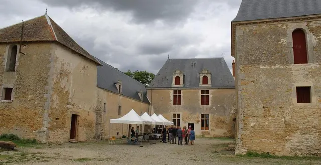 photo  le manoir de verdigné appartient aux fères gagnot.  &copy;  archives le maine libre 