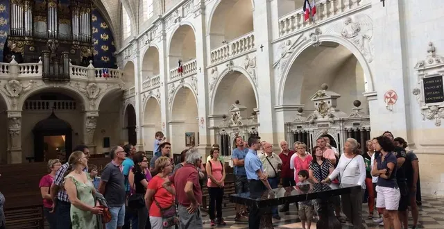 photo  de nombreux lieux sont ouverts cette année en sarthe. notamment à l’église saint-louis du prytanée, à la flèche, où un organiste viendra jouer et où l’on pourra assister à un concert d’un groupe constitué de prêtres et d’aumôniers, samedi 16 septembre 2023, à l’occasion des journées européennes du patrimoine.  &copy;  archives ouest-france 