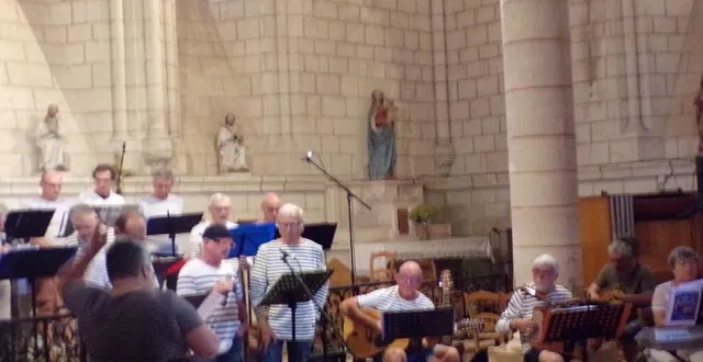 photo  peu de monde à ce concert.  &copy;  le maine libre 