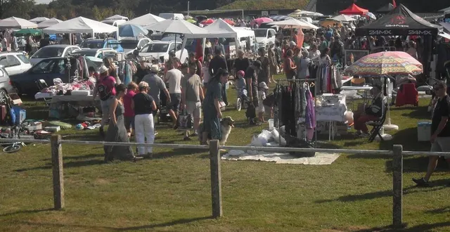 photo  ce week-end, il sera possible de faire des affaires dans tout le département avec plus de vingt rendez-vous.  &copy;  archives le maine libre 