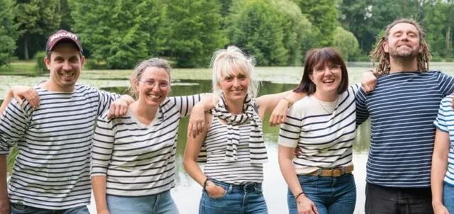 photo  les commerçants de challain sont très contents d’organiser leur première fête des commerçants.  &copy;  ouest-france 