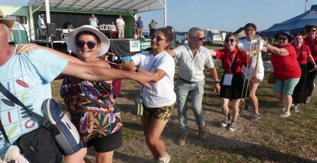 photo  la zik de saint-vincent a enchanté le public.  &copy;  le maine libre 