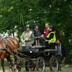photo  les visiteurs pourront aller d’un lieu à l’autre en attelage tiré par des percherons. 