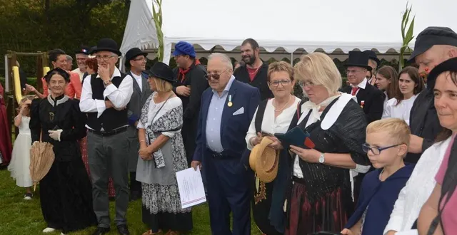 photo  la plupart des habitants de vitrai étaient en costumes d’époque.  &copy;  ouest-france 